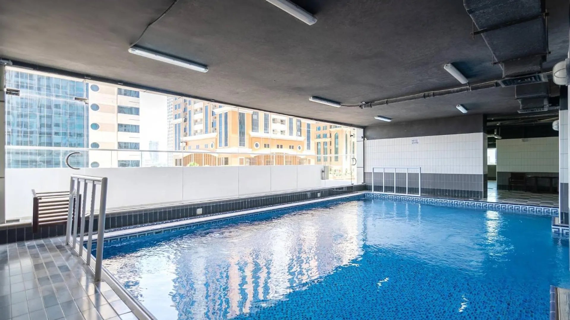 Spacious & Cosy 1Br In Marina Dubai United Arab Emirates