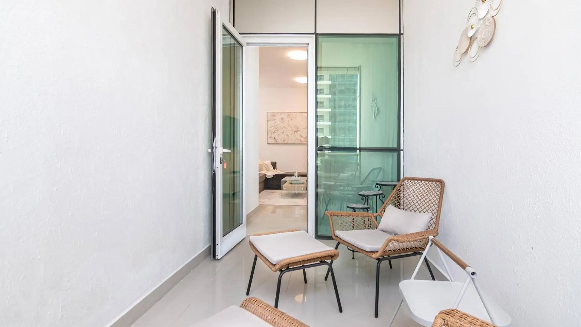 Spacious & Cosy 1Br In Marina Dubai